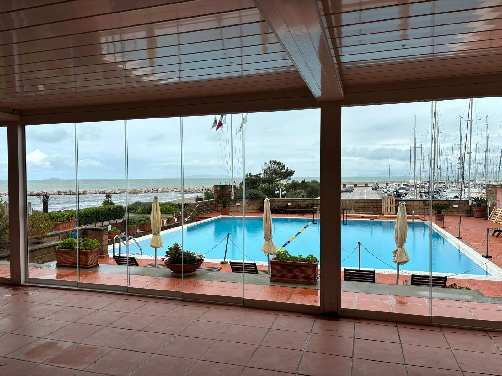 Dehors Manfredonia — Installazione